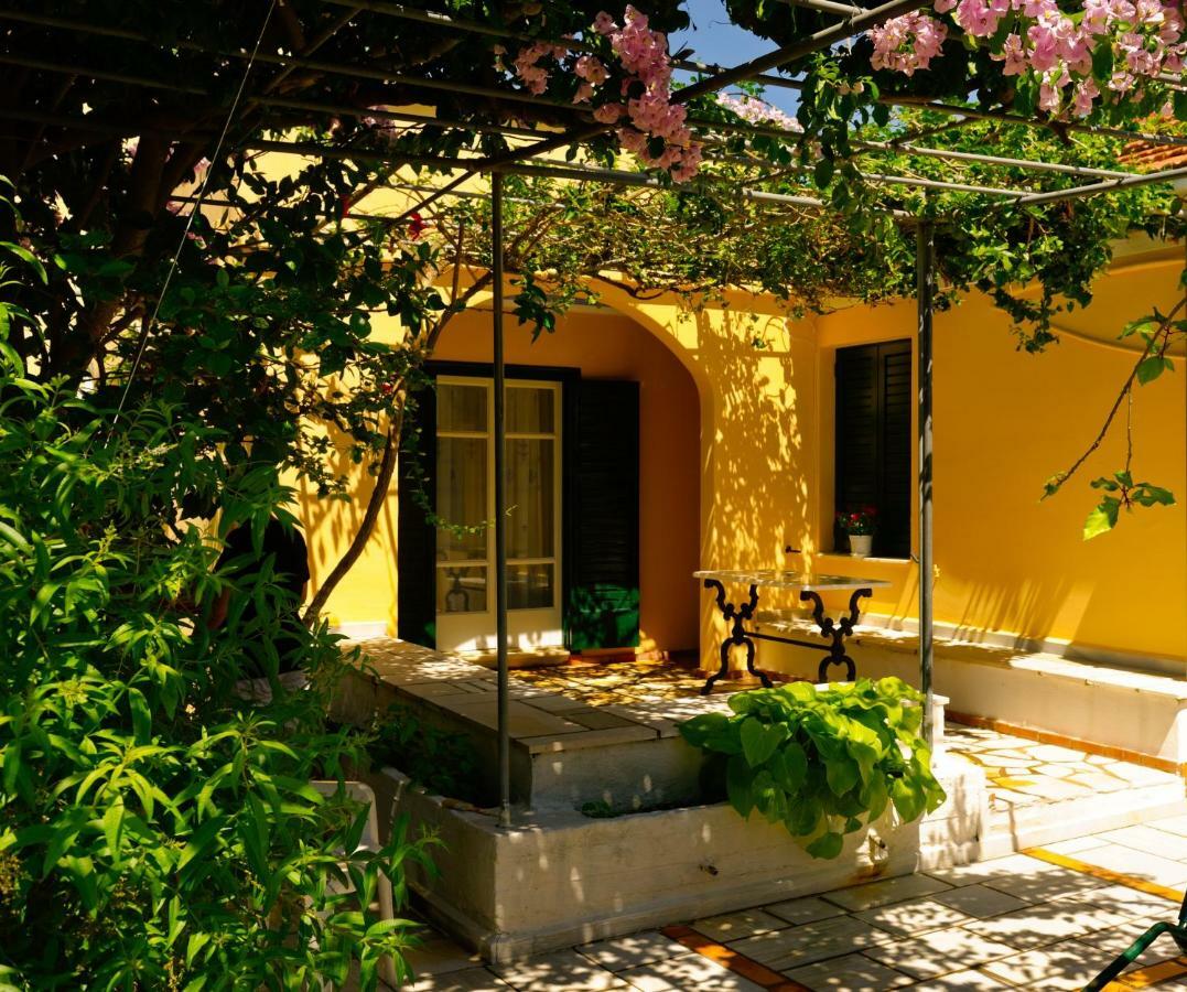 Agia Efimia House With Garden Near The Sea 아파트 외부 사진